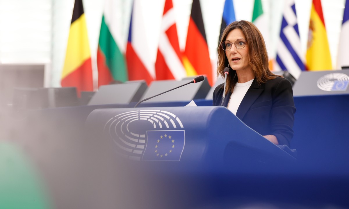EAJ-PNV apoya en la Eurocámara dos resoluciones contra el ciberacoso y a favor de una aplicación más estricta de las leyes digitales