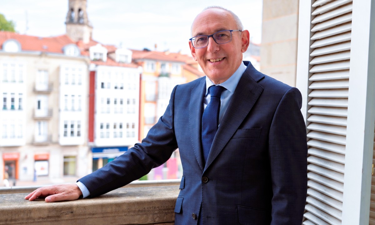 Araba Buru Batzarrak Ramiro Gonzalez proposatu du Arabako Diputatu Nagusi izateko hautagai, eta Irma Basterra Arabako Batzar Nagusietako presidente izateko hautagaia