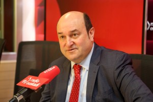 Andoni Ortuzar Radio Euskadi irratian 20180426