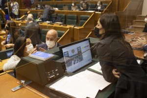 Pleno Ordinario en el Parlamento Vasco (14-10-2021)