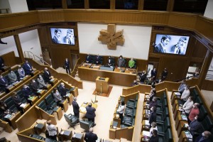 Pleno Ordinario en el Parlamento Vasco (24-02-2022)