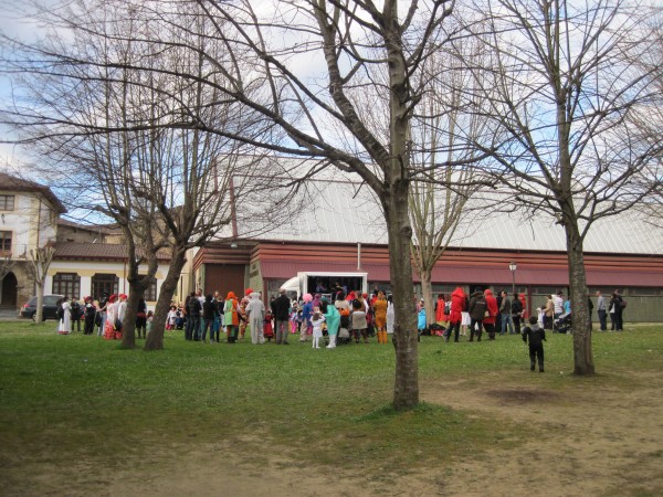 Meñakako Ihauteriak. Carnavales en Meñaka