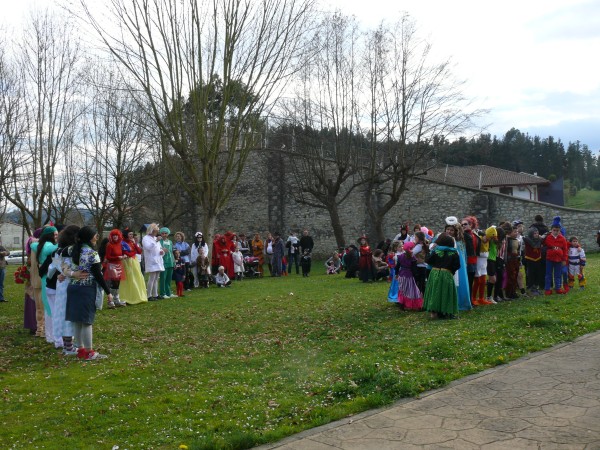 Meñakako Ihauteriak. Carnavales en Meñaka