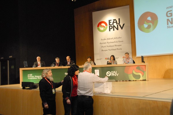 Elección de Iñigo Urkullu como Presidente del EBB