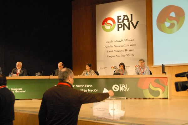 Elección de Iñigo Urkullu como Presidente del EBB