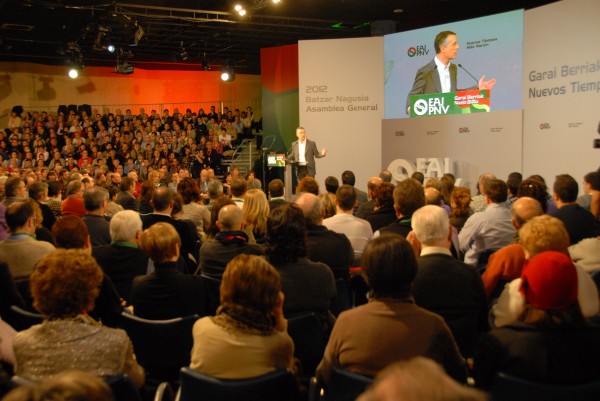 Iñigo Urkullu EAJren Euzkadi Buru Batzarraren presidente gisa aukeratua izan da 