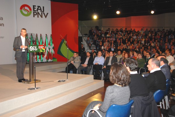 Iñigo Urkullu EAJren Euzkadi Buru Batzarraren presidente gisa aukeratua izan da 