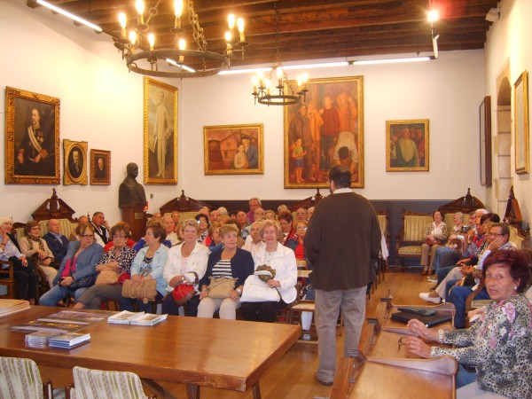 Helduak en Hondarribi e Iparralde