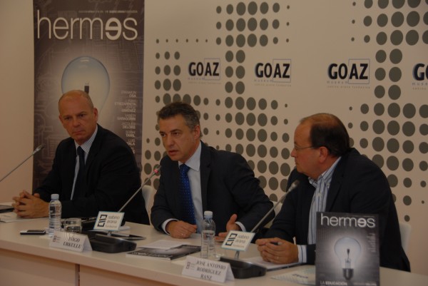Iñigo Urkullu Hermes aldizkarien ale berrien aurkezpenean