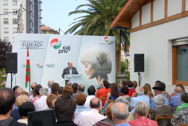 Andoni Ortuzar Bakioko Alderdikide egunean 