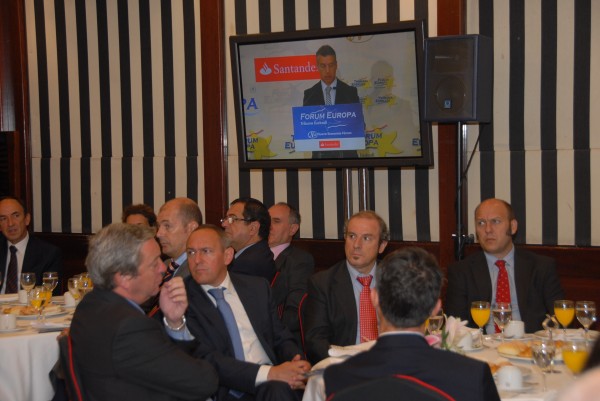 Iñigo Urkullu  Nueva Economia  foroan