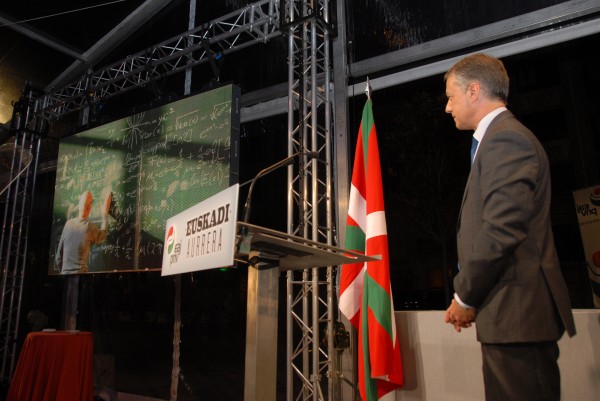 Urkullu: “ Euskadi aurrera, edo Euskadi atzera. Guk aurrera”