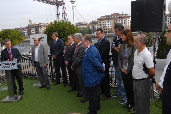 Urkullu: “Euskadi Aurrera, merkatarien aldeko konpromisoa ere bada”