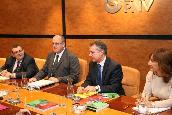 Encuentro con partidos políticos