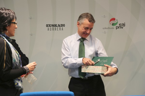 Iñigo Urkullu - Sabin Etxeko langileen agurra