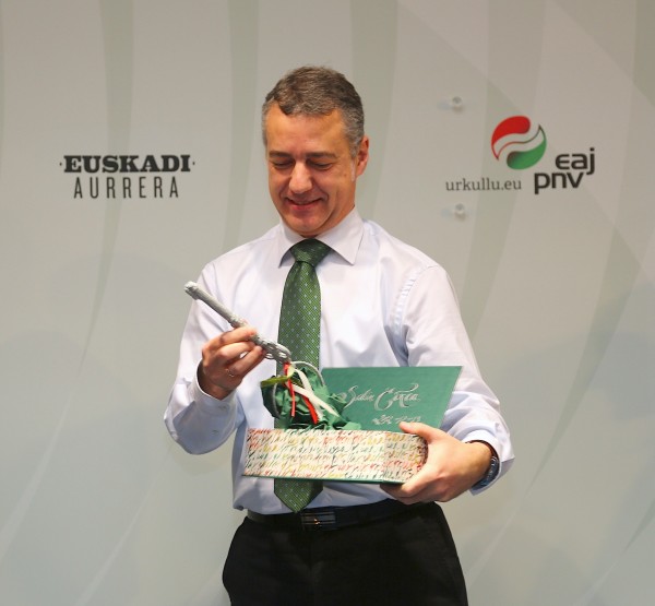 Iñigo Urkullu - Sabin Etxeko langileen agurra