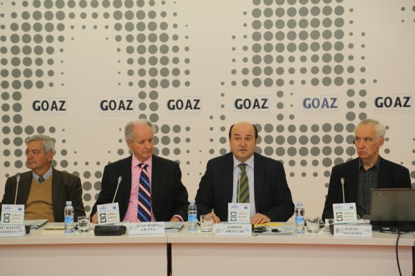 Andoni Ortuzar GOAZ Museum-en burutu den “Identitateak eta askotarikotasuna Europar Batasunean”