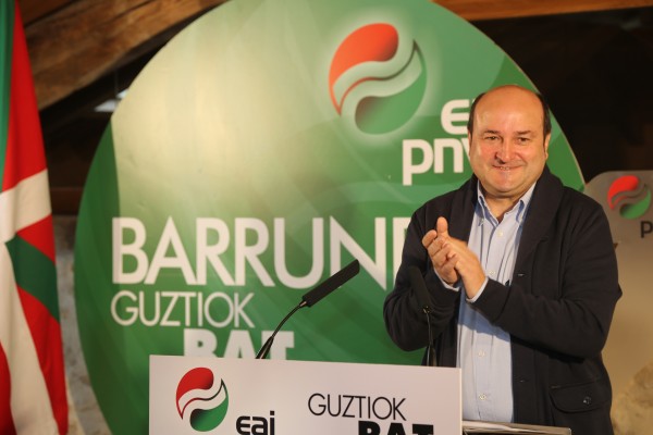 Andoni Ortuzar eta Xabier Agirre Ozaetan