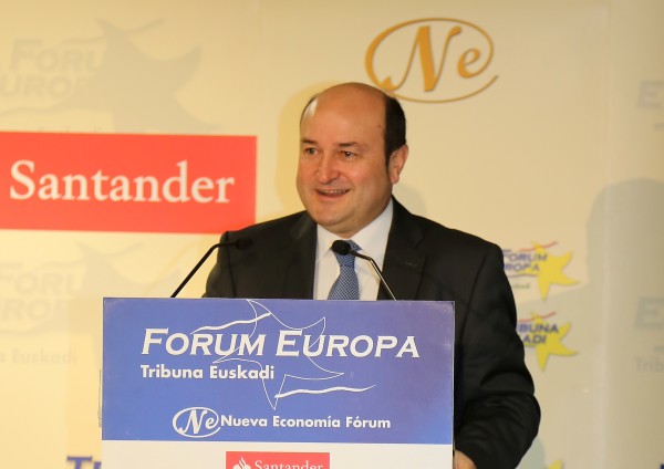 Andoni Ortuzar en Forum Europa