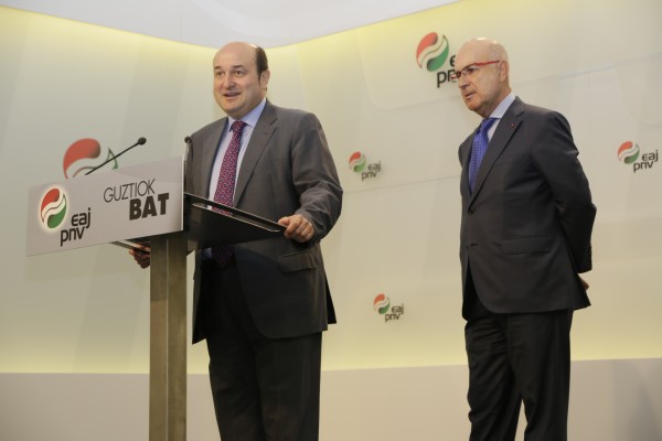 Reunión Josep Antoni Duran i Lleida y Andoni Ortuzar