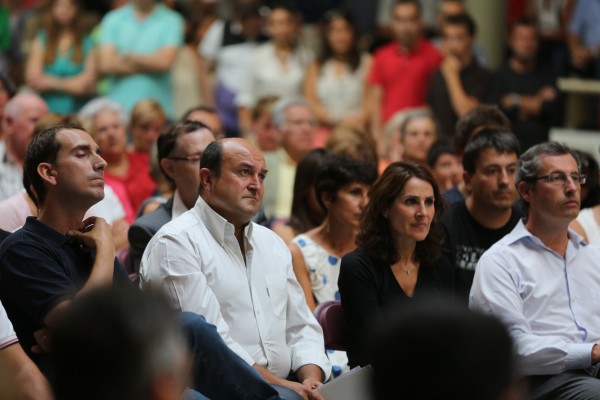 Andoni Ortuzar y Bakatrtxo Tejeria