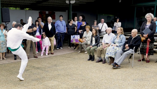 Itxaso Atutxa en el 35 Aniversario del Batzoki de Erandio Goikoa