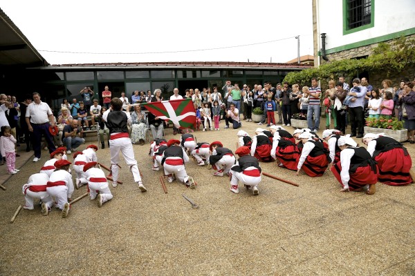 Itxaso Atutxa en el 35 Aniversario del Batzoki de Erandio Goikoa