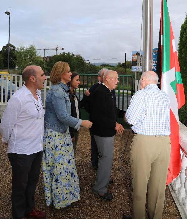 Itxaso Atutxa Erandio Goikoako Batzokiaren 35.urteurrenaren ekitaldian