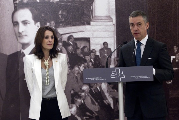 Agirre Lehendakariari Omenaldia eta Aitortza