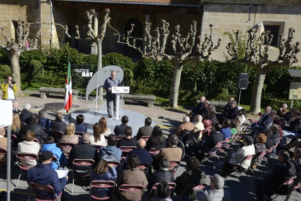 Andoni Ortuzar Asparrenan