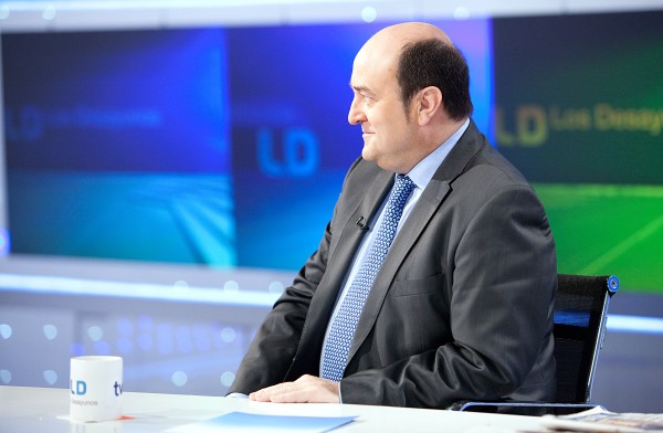 Andoni Ortuzar en los Desayunos de TVE