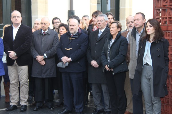 Homenaje en el Parlamento a parlamentarios vascos asesinados