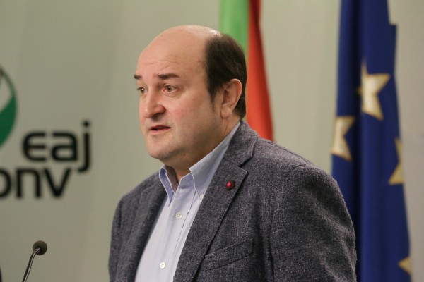 Declaración de Andoni Ortuzar, presidente del EBB, tras el anuncio del CIV