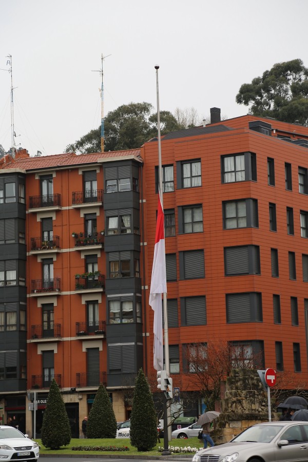 Milaka bilbotarrek agur esan diote Iñaki Azkuna 'munduko alkaterik onenari'