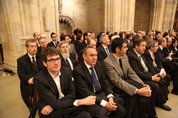 Milaka bilbotarrek agur esan diote Iñaki Azkuna 'munduko alkaterik onenari'