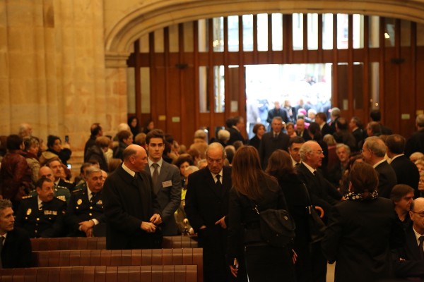 Milaka bilbotarrek agur esan diote Iñaki Azkuna 'munduko alkaterik onenari'