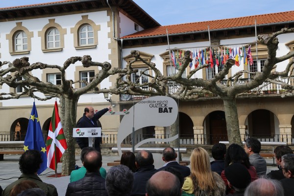 Zuiako Alderdikide Eguna 2014