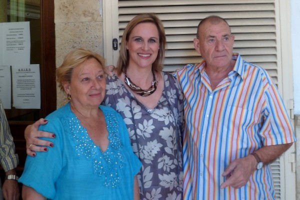 Itxaso Atutxa Benidorm-eko euskaldunak bisitatu ditu