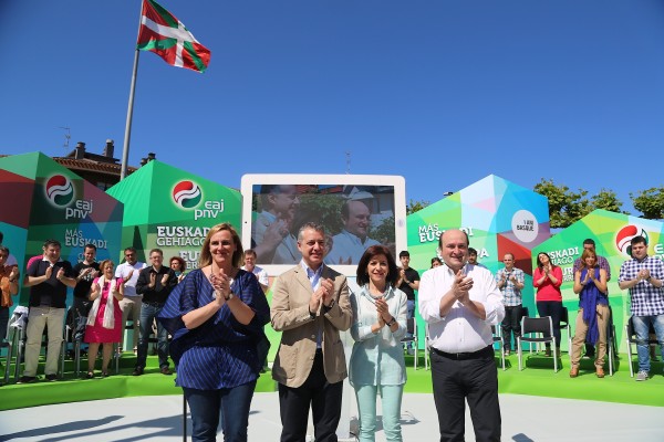 Izaskun Bilbaok “ Letra larriz idatzitako Demokrazia exijitzen du”