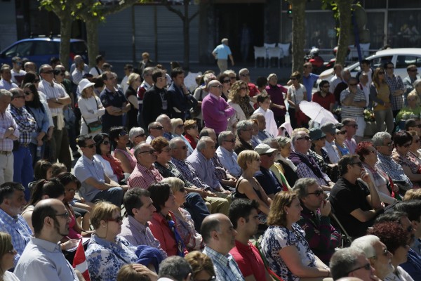 Izaskun Bilbaok “ Letra larriz idatzitako Demokrazia exijitzen du”