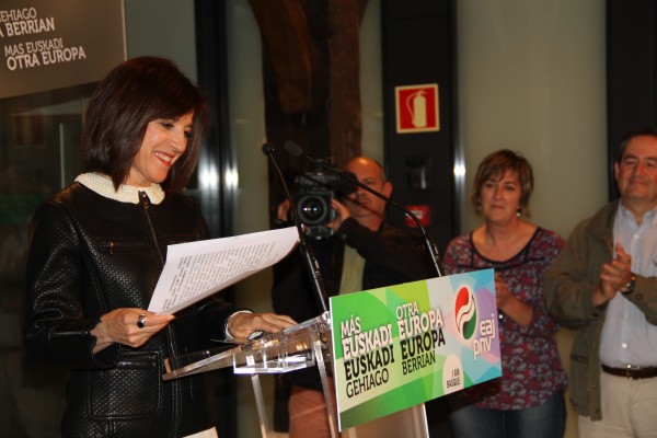 Izaskun Bilbao y Andoni Ortuzar en defensa del Euskera en Europa