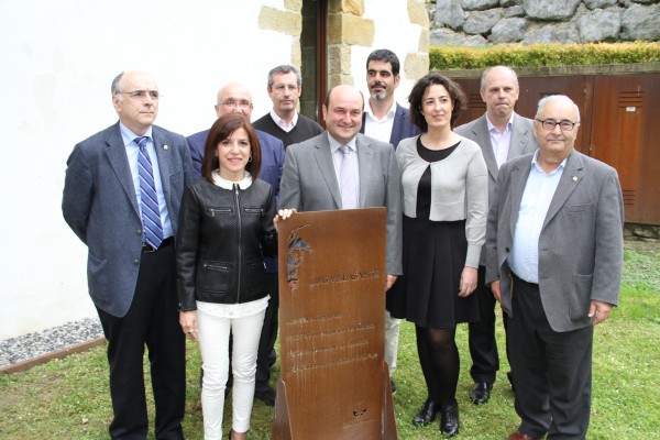 Izaskun Bilbao y Andoni Ortuzar en defensa del Euskera en Europa