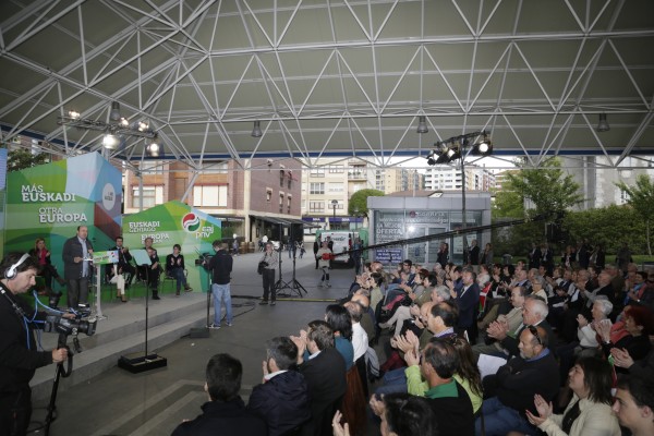 Urkullu renueva la apuesta de EAJ-PNV por el empleo