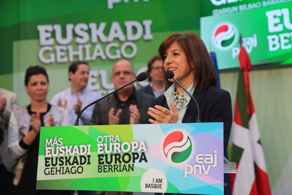 Izaskun Bilbao, Iñigo Urkullu, Andoni Ortuzar Eibarreko ekitaldian