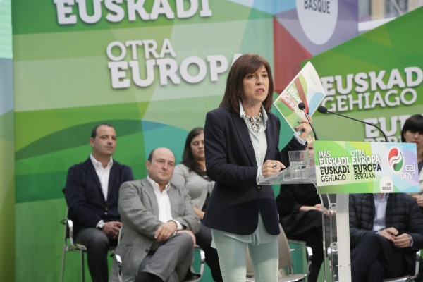 Izaskun Bilbao, Iñigo Urkullu, Andoni Ortuzar Eibarreko ekitaldian