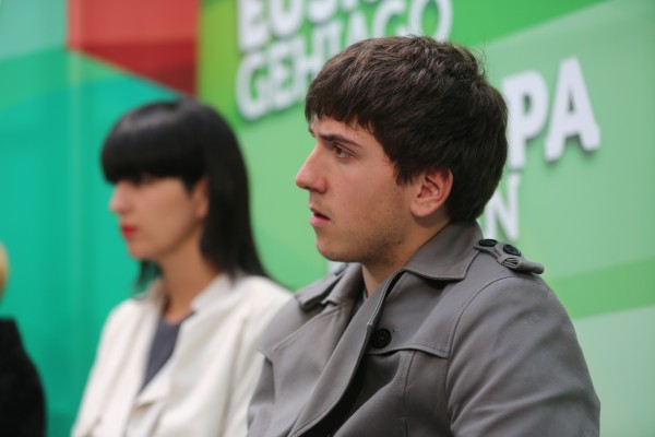 Izaskun Bilbao, Iñigo Urkullu, Andoni Ortuzar en el mitin de Eibar