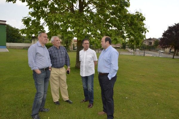 Andoni Ortuzar, Ramiro González y Xabier Agirre en Montaña Alavesa