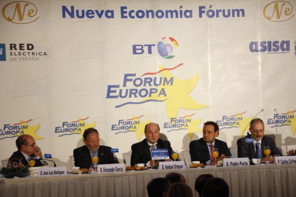 Andoni Ortuzar  Forum Europa tribunaren informazio gosarian