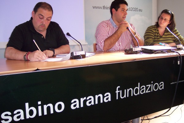 Encuentro con Yon Goicoechea