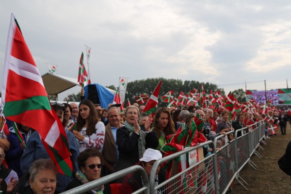 2014ko Alderdi Eguna 2014 EAJ-PNV – Herri ordezkari eta Uri Erakundeen desfilea 